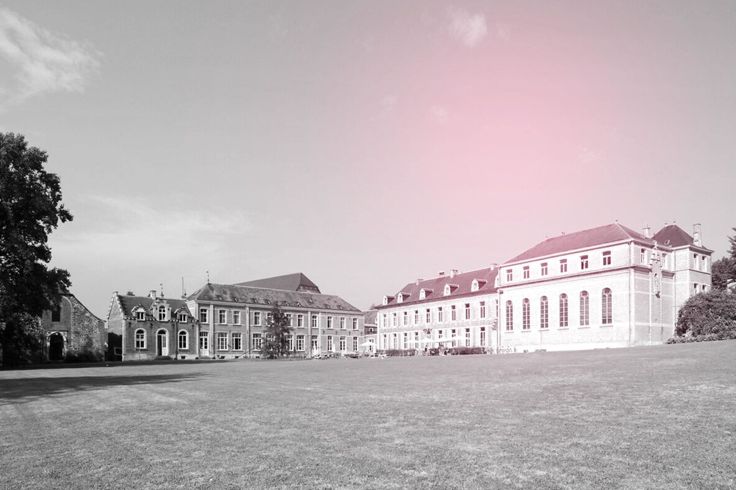 Photos-2-min-1440x960